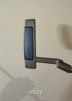 Custom Scotty Cameron Select Fastback 2 RH Gunmetal Matte Finish FLUX Grip 33 Custom Scotty Cameron Select Fastback 2 RH Gunmetal Matte Finish FLUX Grip 33