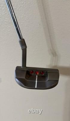 Custom Scotty Cameron Select Fastback 2 RH Gunmetal Matte Finish FLUX Grip 33
