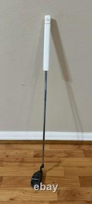 Custom Scotty Cameron Select Fastback 2 RH Gunmetal Matte Finish FLUX Grip 33