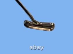 Titleist Bullseye Flange Putter Scotty Cameron 33 ONE OF A KIND WITH RED FILL Titleist Bullseye Flange Putter Scotty Cameron 33 ONE OF A KIND WITH RED FILL