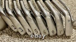 Titleist DCI 1W 981 2-5 8,9, P, 52° Wedge Iron Set Stand Bag Hat Scotty Cameron P