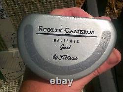 Titleist Scotty Cameron Caliente Grand. Face Balanced Mallet. RH. 35'' Looky