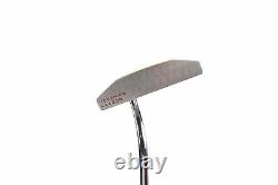 Titleist Scotty Cameron Futura Putter 35 in Right Handed Steel Shaft Royal Grip