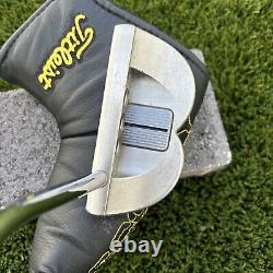 Titleist/Scotty Cameron Golo 6 Putter + Scotty Cameron Golo Putter Cover 34