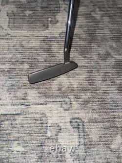 Titleist Scotty Cameron Select Newport 2.5 Blade Putter with Red Head Cover & Grip