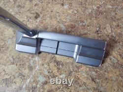 Titleist Scotty Cameron Select Newport 2 Notchback 34.5 Putter Pre-owned