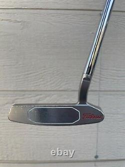 Used RH Titleist Scotty Cameron Studio Style Newport 1.5 35 Putter